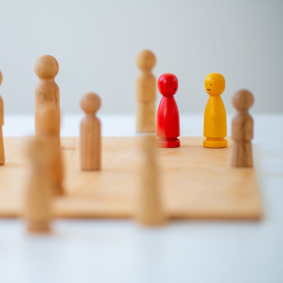 Aufstellungsarbeit ist ein Beispiel für die Vielzahl an Methoden im Coaching für Kinder- und Jugendliche.